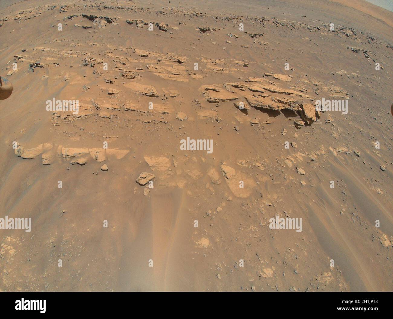 Mars Mound dal punto di vista di Ingenuity Helicopter. Questa immagine di un'area che il team mars perseverance rover chiama 'Faillefeu' è stata catturata dall'Ingenuity Mars Helicopter della NASA il 4 settembre 2021 ad un'altitudine di 8 metri (26 piedi). Una versione ottimizzata e migliorata di un'immagine NASA / credito NASA. Foto Stock