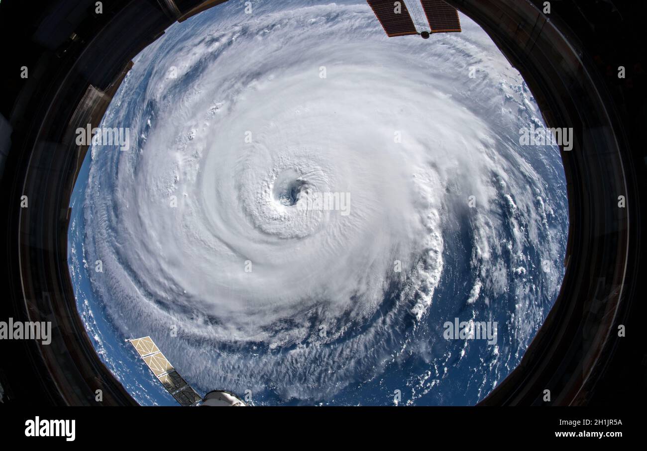 La Terra dall'alto: Uragano Firenze visto da treStazione spaziale Internazionale (ISS) , 12 Settembre 2018 Una versione ottimizzata e potenziata unica di un'immagine NASA / credito NASA. Foto Stock