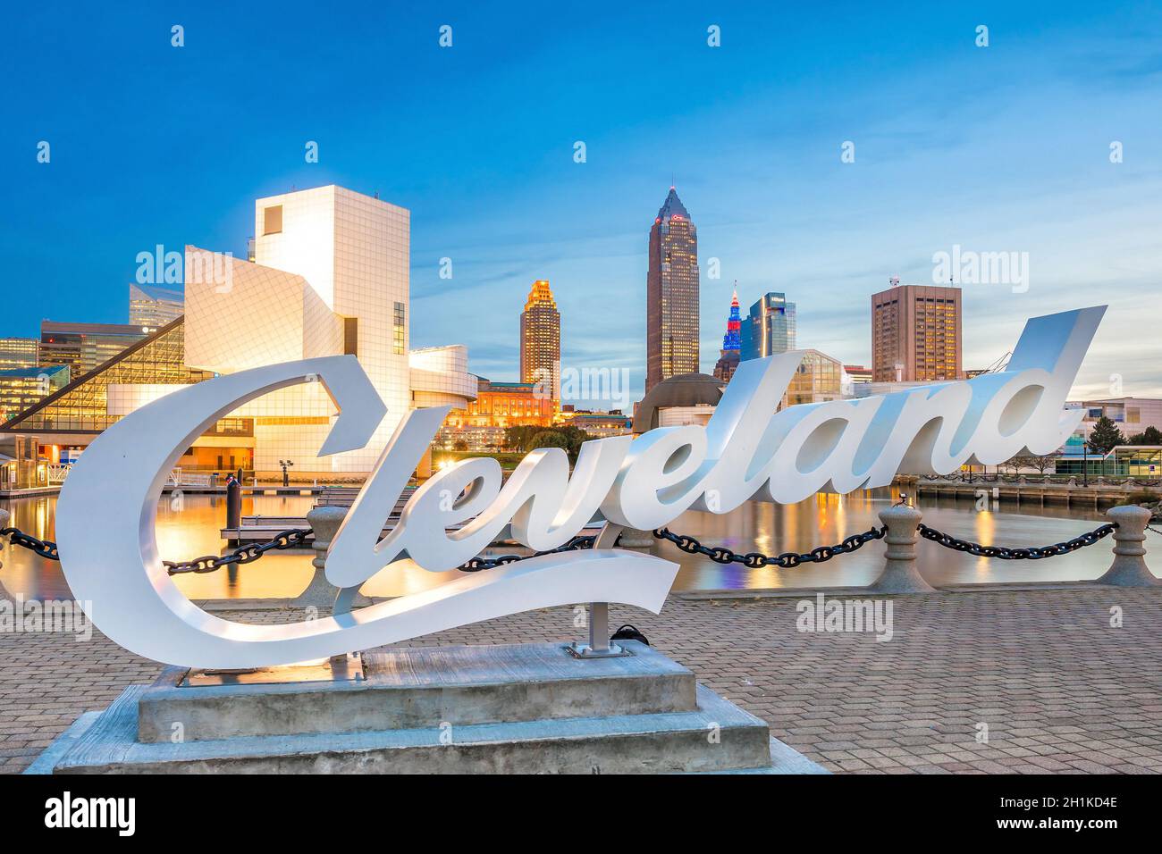 CLEVELAND, OH - OTTOBRE 31: Skyline del centro di Cleveland dal lungolago in Ohio USA il 31 Ottobre 2016 Foto Stock