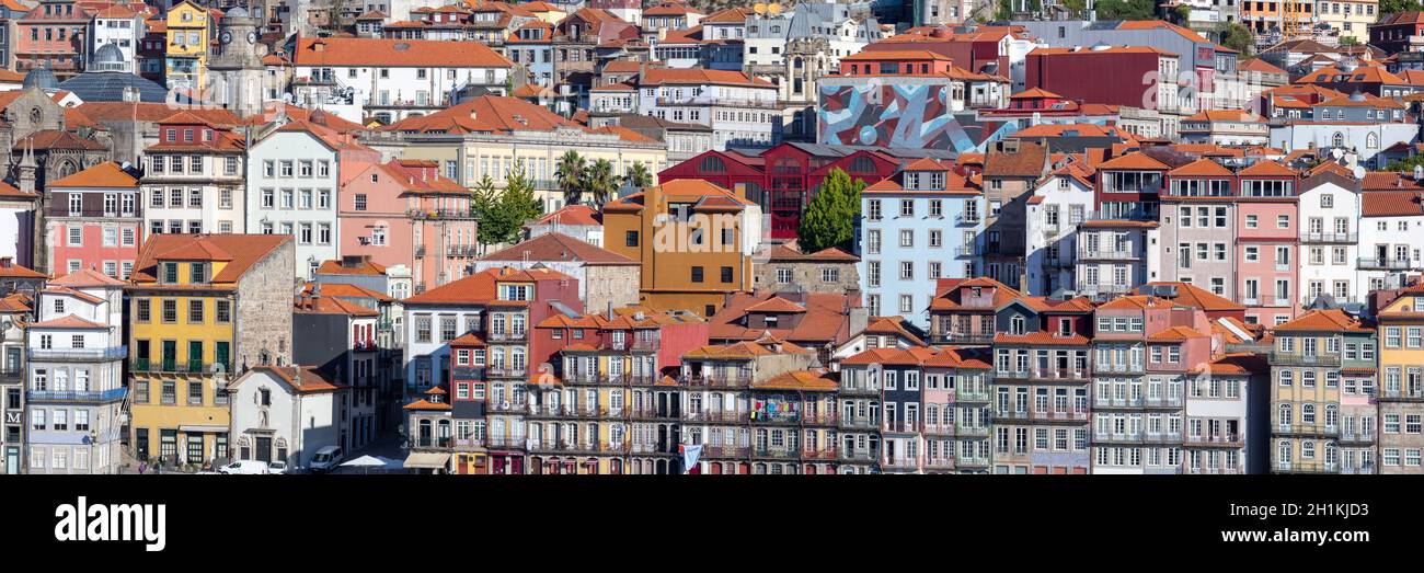 Porto Portogallo edifici della città vecchia Patrimonio dell'Umanità viaggio panorama viaggiare Foto Stock