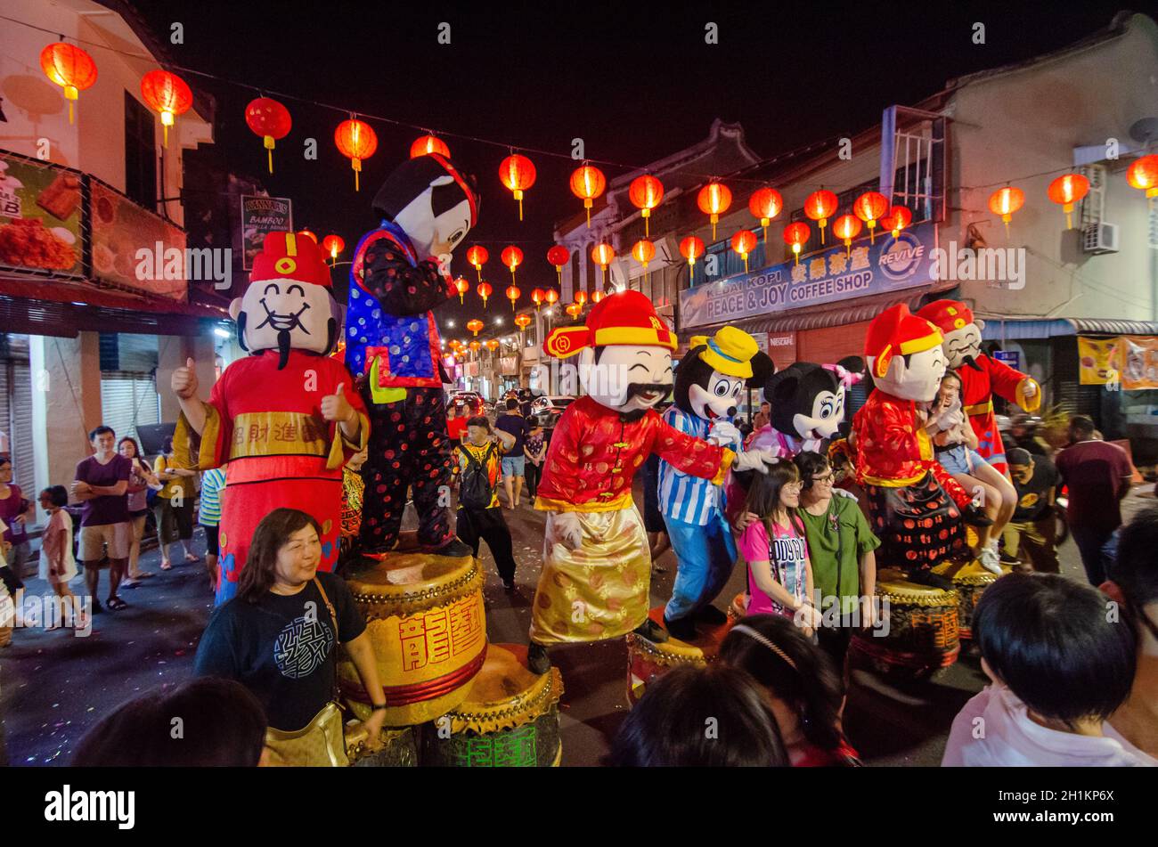 Georgetown, Penang/Malaysia - Gen 24 2020: Mascot cinese di nuovo anno in strada durante il nuovo anno cinese. Foto Stock