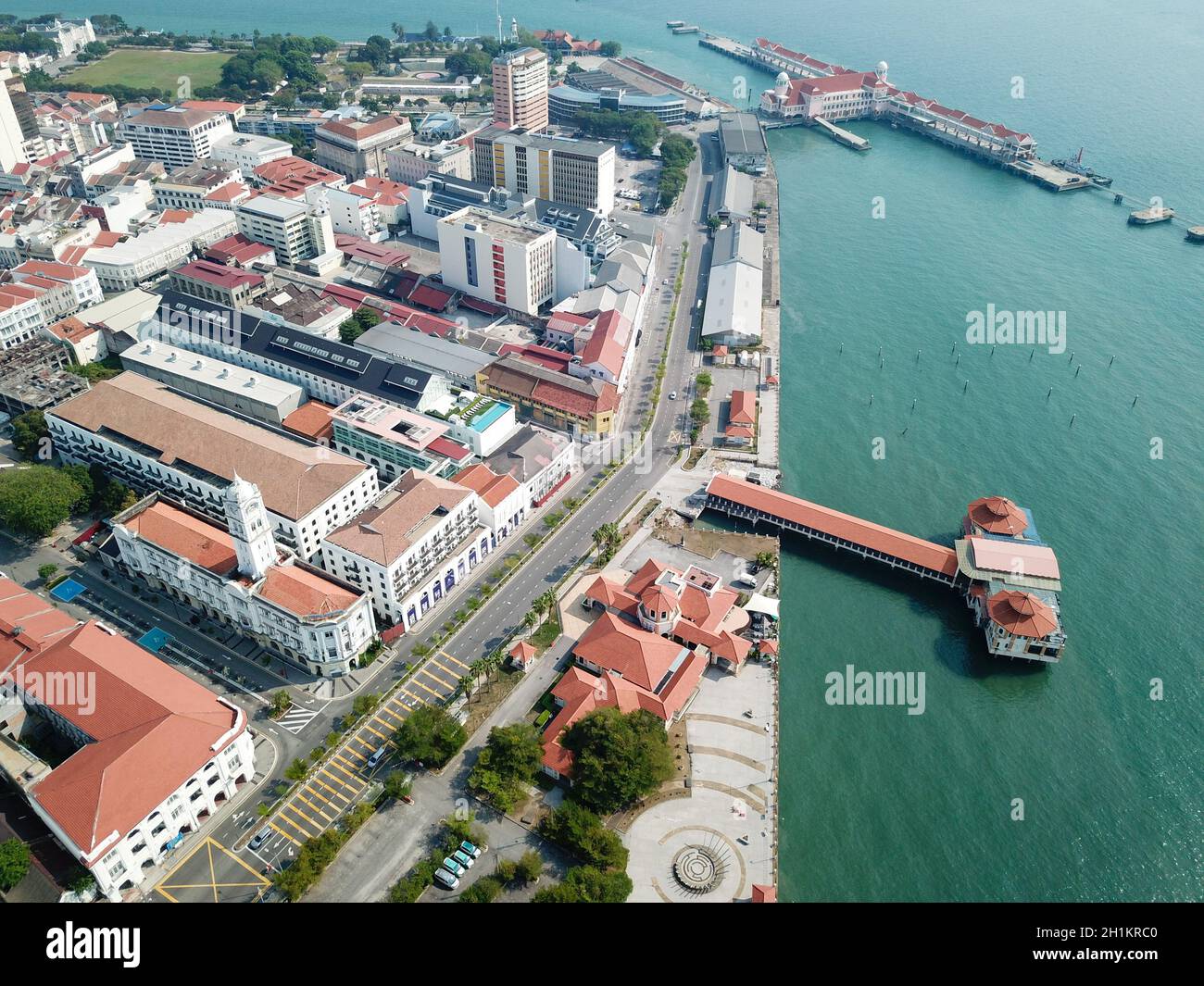 Georgetown, Penang/Malaysia - Mar 21 2020: Vista aerea meno traffico in città. Ordine di controllo del movimento a causa della pandemia di Coronavirus COVID19. Foto Stock