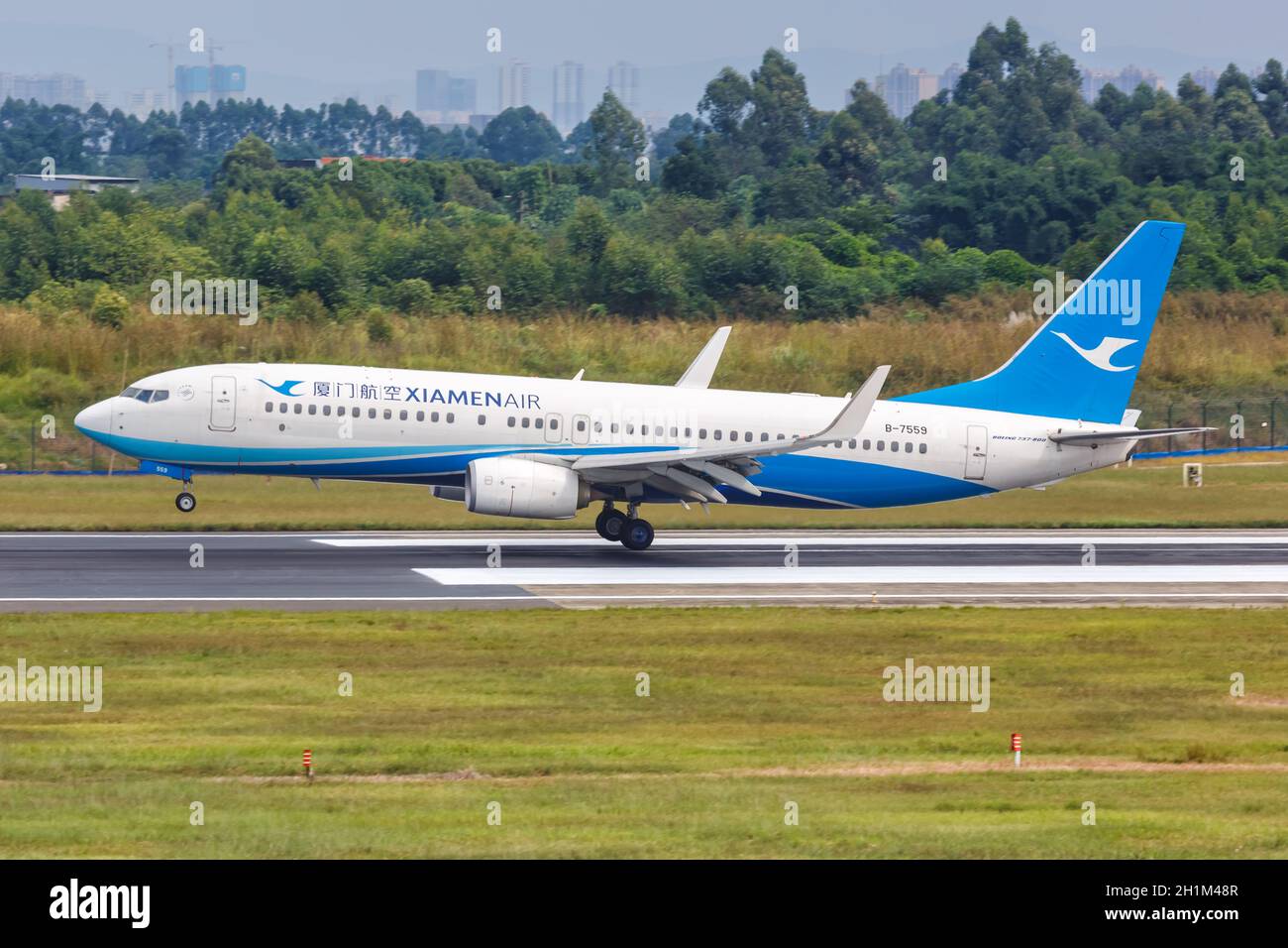 Chengdu, Cina - 22 settembre 2019: Xiamenair Boeing 737-800 aereo all'aeroporto di Chengdu Shuangliu in Cina. Boeing è un produttore americano di aeromobili Foto Stock