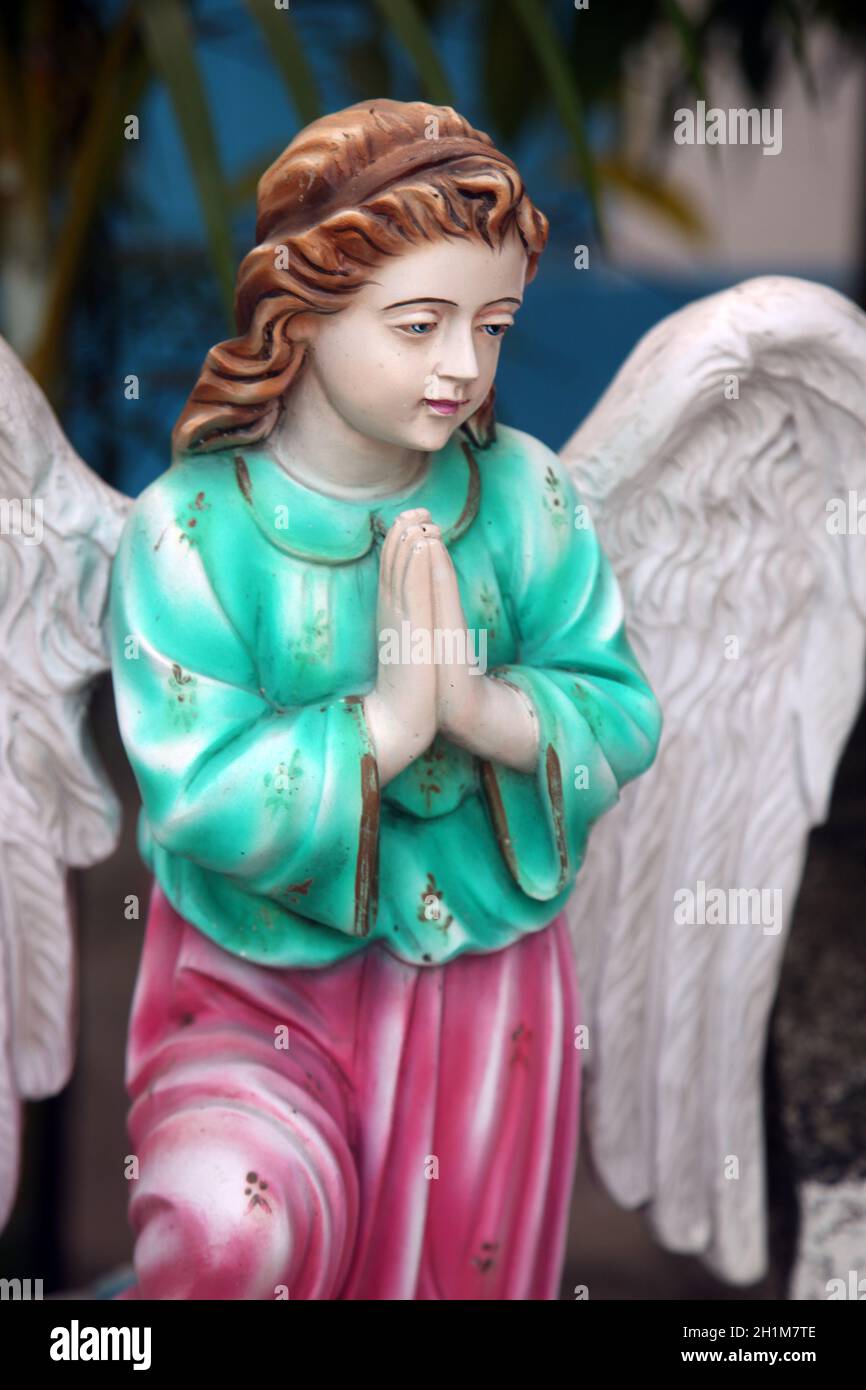 Angel, tomba del missionario gesuita croato ante Gabric dietro la Chiesa cattolica a Kumrokhali, Bengala Occidentale, India Foto Stock