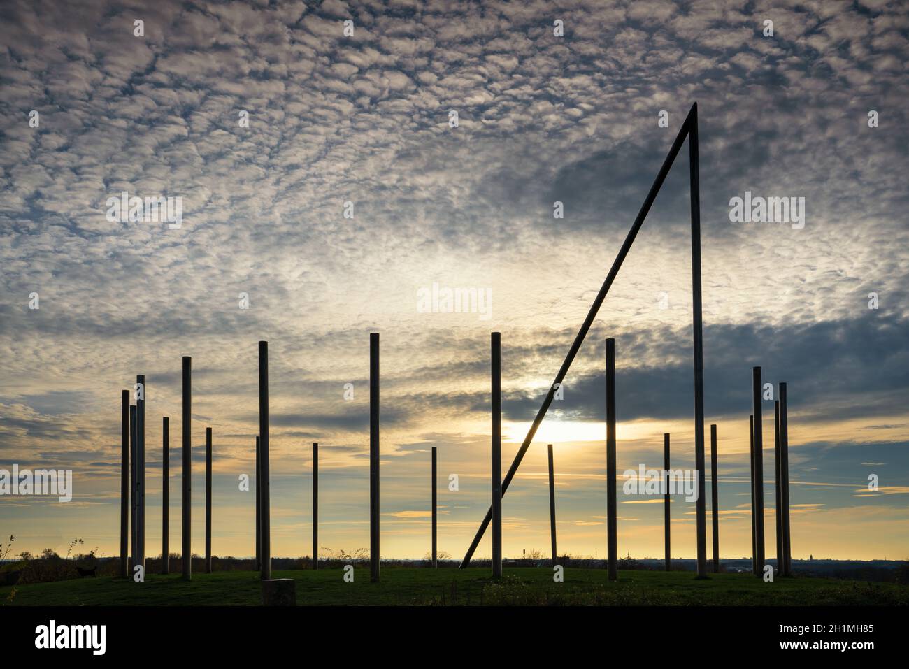 CASTROP-RAUXEL, GERMANIA - 14 NOVEMBRE 2020: Punta di Schwerin, punto di riferimento di Ruhr Metropolis contro cielo il 14 novembre 2020 a Castrop-Rauxel, Germania Foto Stock