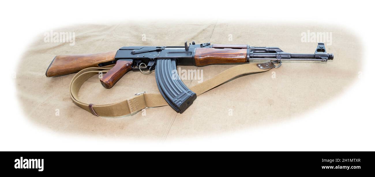 Il Kalashnikov fucile da assalto , isolato su tela Foto Stock