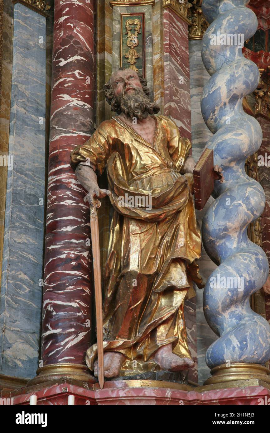 San Paolo, statua sull altare nella cattedrale dell Assunzione a Varazdin, Croazia Foto Stock