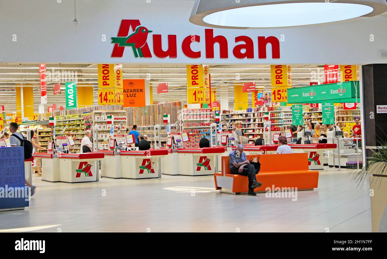 Auchan Store Shelves Immagini e Fotos Stock - Alamy