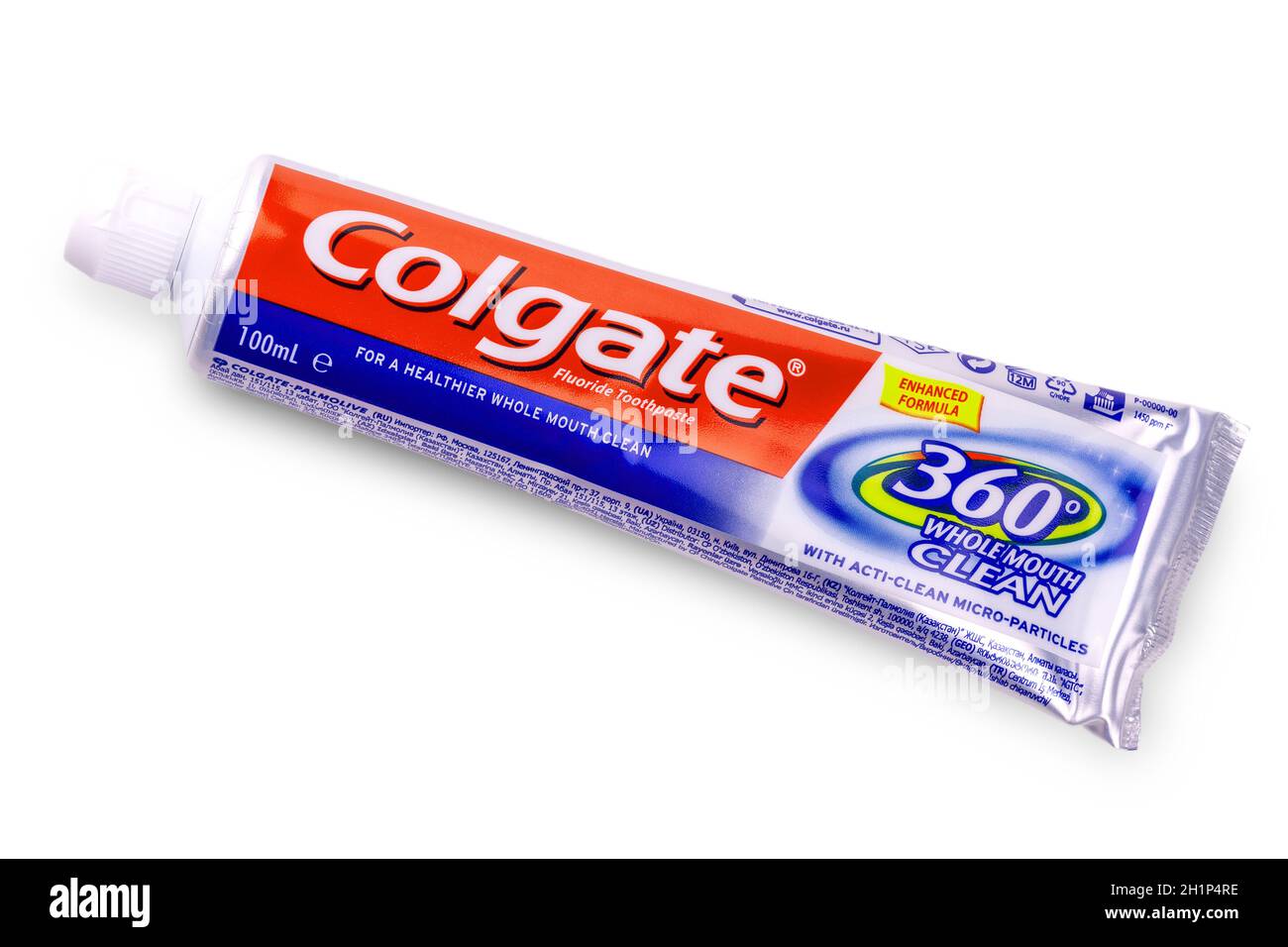 La Kamchatka, Russia - 13 Maggio 2019 : Colgate pasta dentifricia su bianco.Colgate è una marca di dentifricio prodotta da Colgate-Palmolive Foto Stock