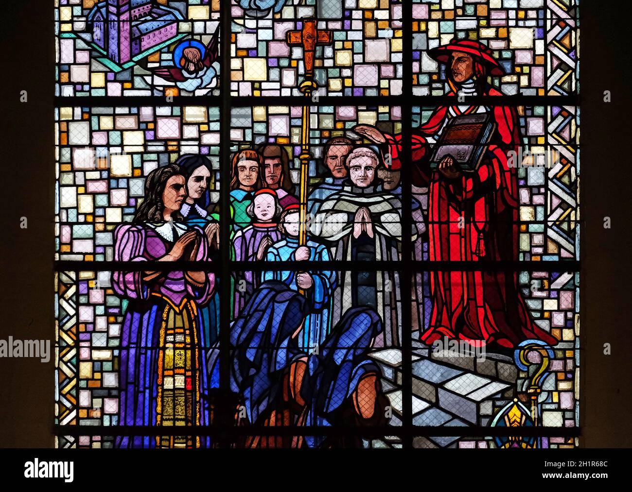 Il Cardinale Pierre de Berulle e Madame Acario con monache carmelitane, vetrata di Notre Dame des Blancs Manteaux a Parigi, Francia Foto Stock