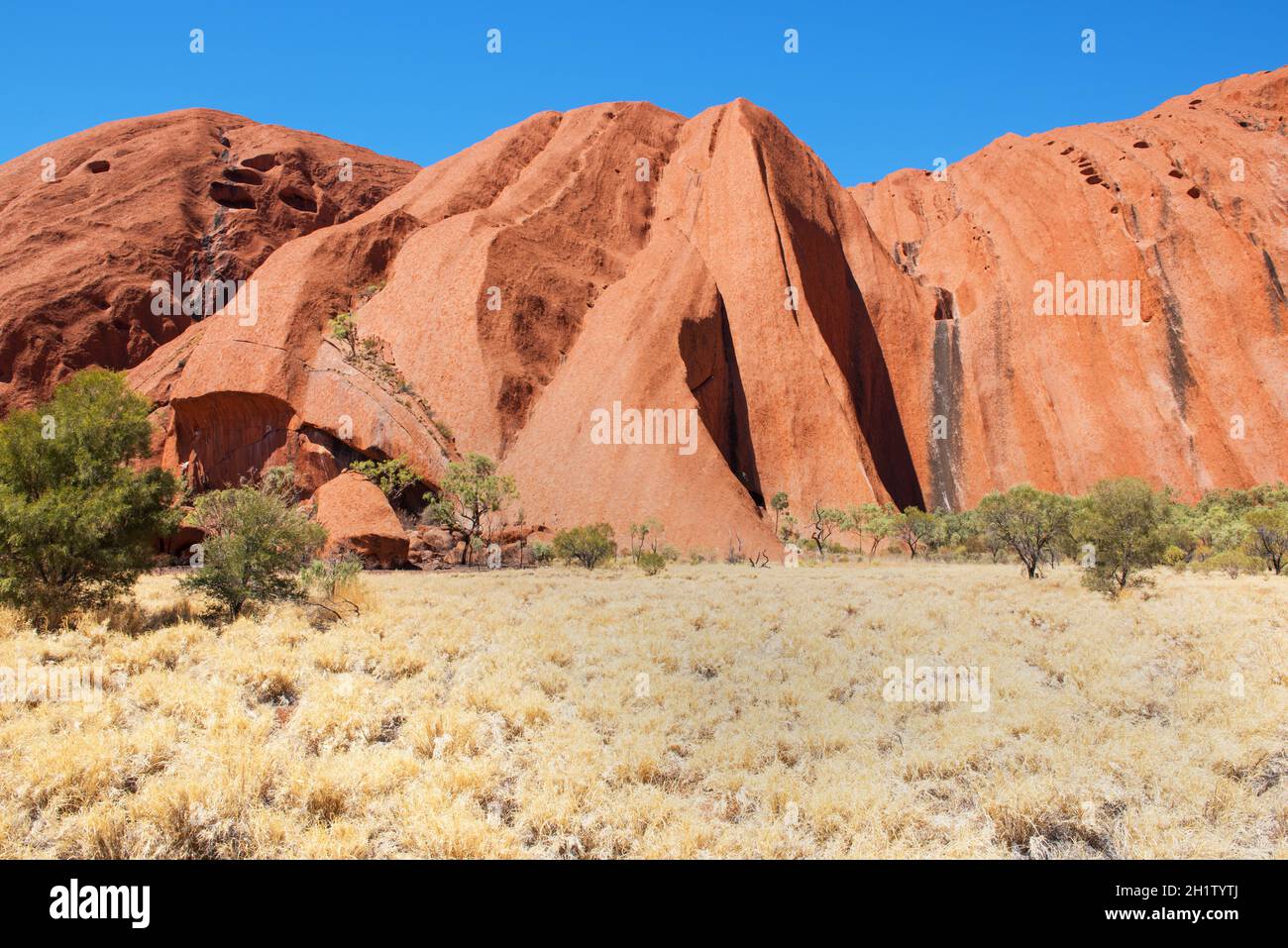 Uluru (Ayers Rock), Northern Territory, Australia, settembre 2018. Questa imponente struttura geologica è il più grande monolito di roccia del mondo. È al Foto Stock
