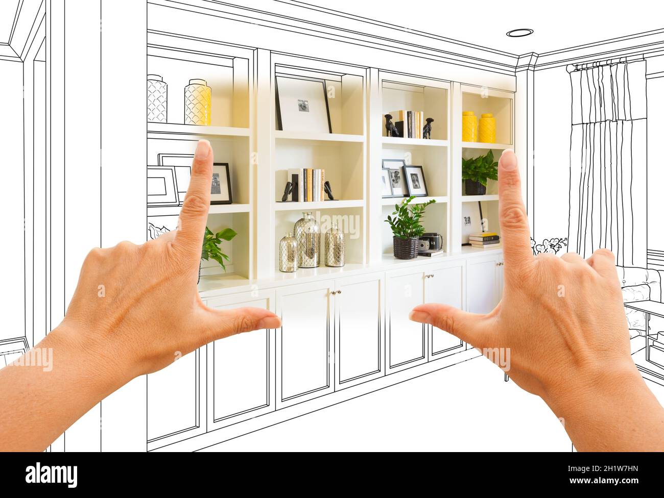 Mani il framing Custom Built-in ripiani di armadi e disegno di progetto con la sezione delle foto finito. Foto Stock