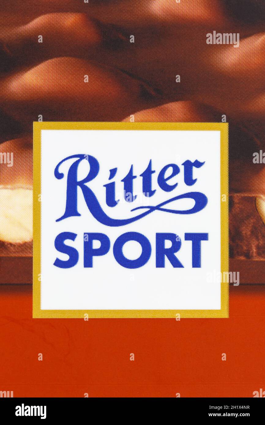 Stoccarda, Germania - 8 marzo 2021: Ritter Sport Chocolate Company in formato verticale a Stoccarda, Germania. Foto Stock
