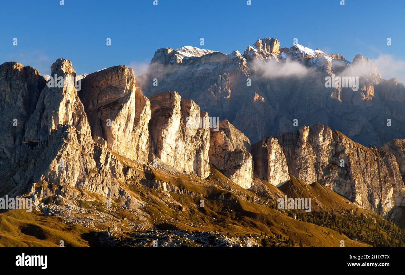 Vista serale del Sella gruppe o del Gruppo di Sella, Tirolo del Sud, Dolomiti, Italia Foto Stock