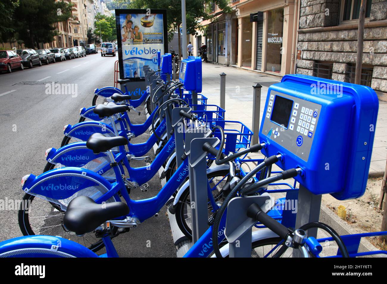 FRANCIA ALPES-MARITIMES (06) NIZZA. BICICLETTA BLU A NOLEGGIO, VELIB Foto Stock
