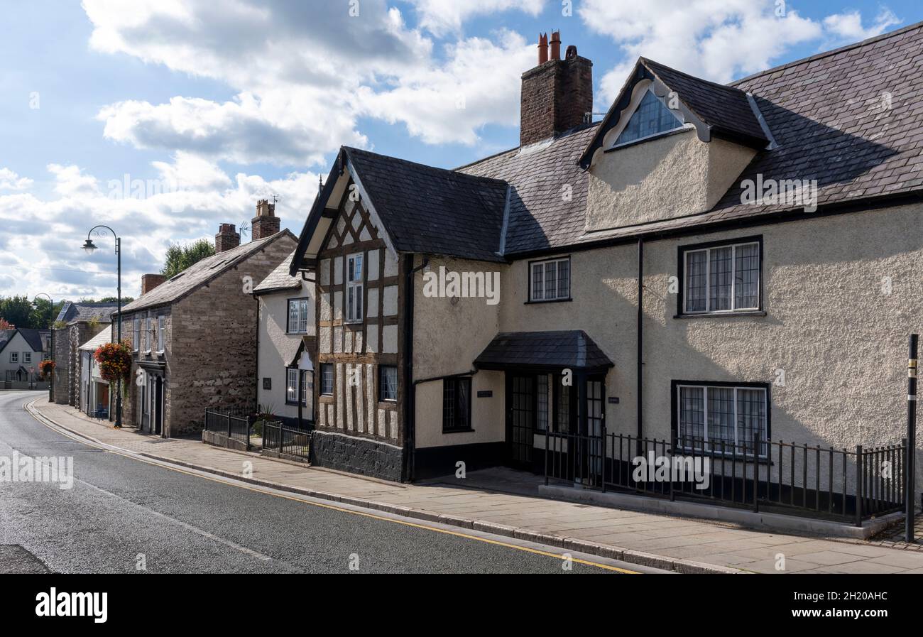 L'ex Clwyd Bank Academy, 32 & 34 Clwyd Street, Ruthin, Denbighshire, Galles, Regno Unito Foto Stock