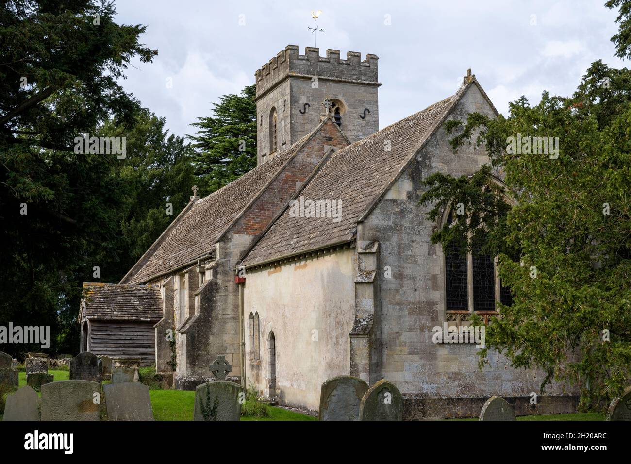 Chiesa parrocchiale di San Giovanni Battista per il villaggio di Elmore, Stroud, Gloucestershire, Inghilterra, Regno Unito. Foto Stock