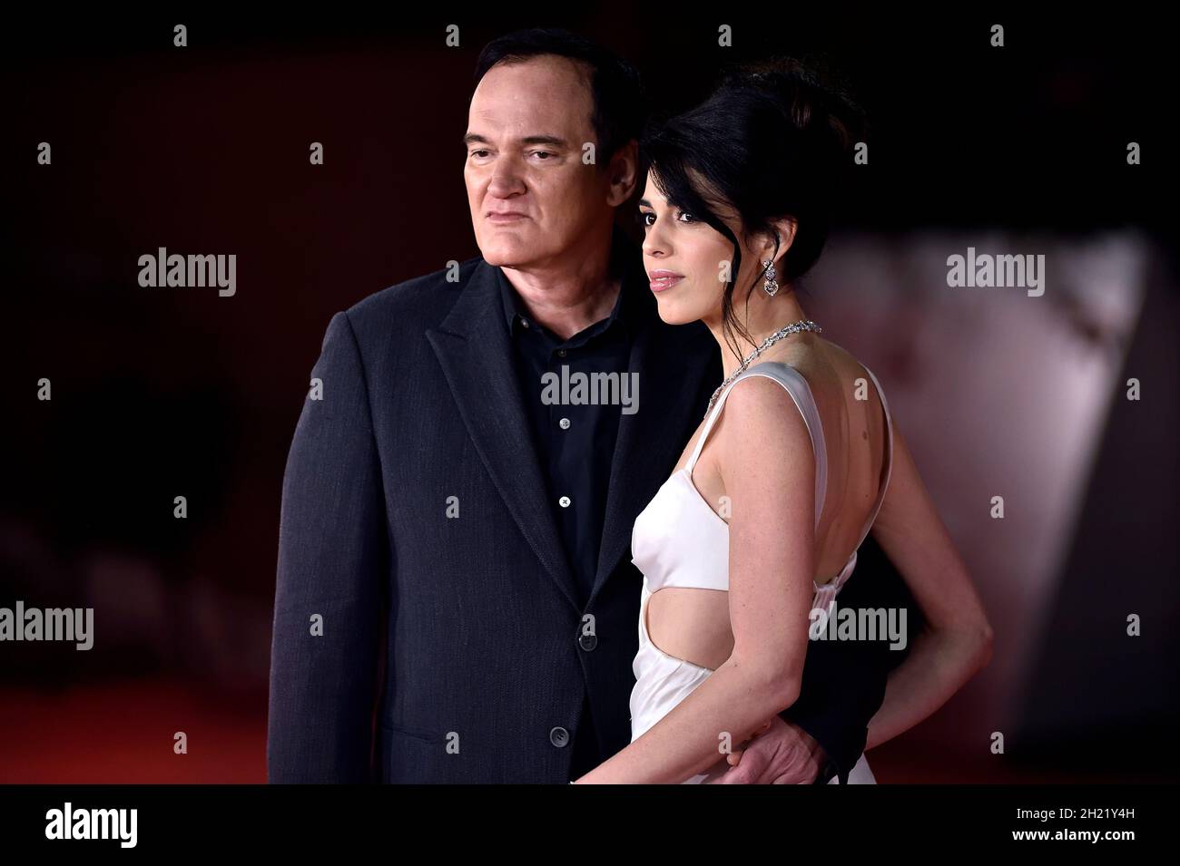 Roma, Italia. 19 Ott 2021. ROMA, ITALIA - OTTOBRE 19: Quentin Tarantino e Daniella Pick assiste allo stretto contatto del tappeto rosso durante il 16° Festival del Film di Roma 2021, il 19 ottobre 2021 a Roma, Italia. Credit: dpa/Alamy Live News Foto Stock