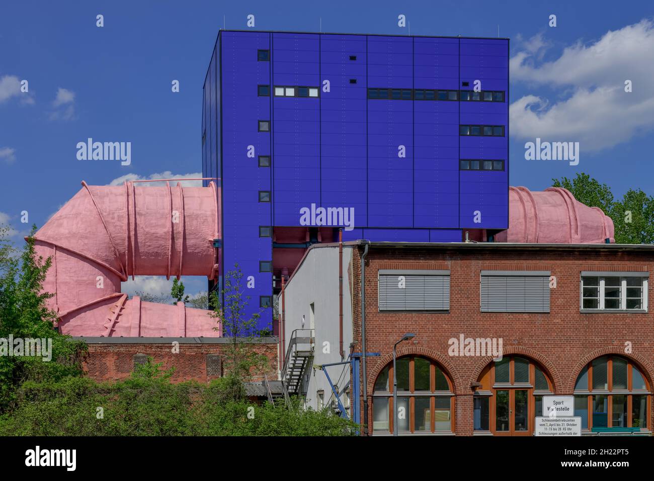 Pink Tube, Mueller-Breslau-Strasse, Tiergarten, Mitte, Berlino, Germania, Mueller-Breslau-Strasse Foto Stock