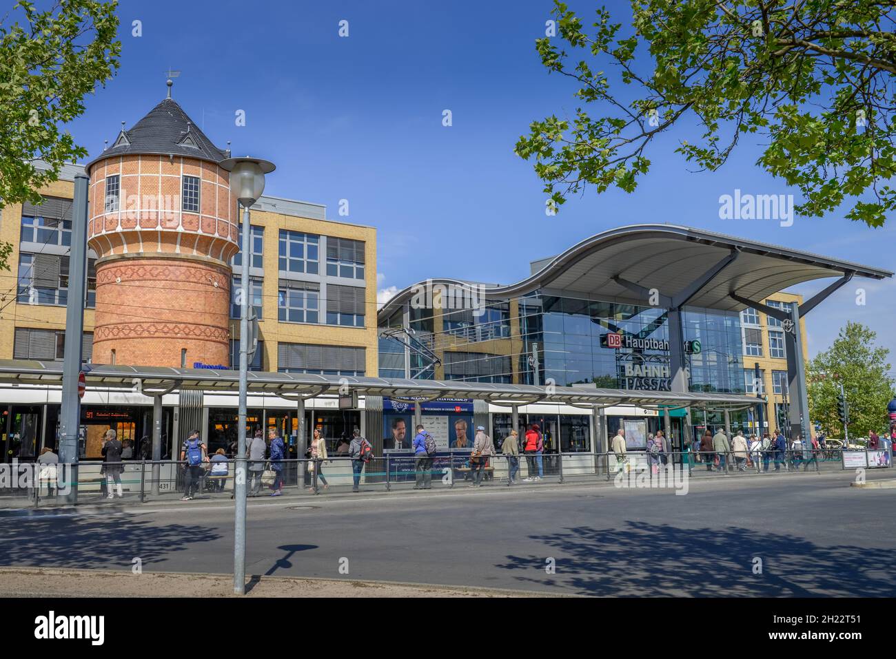 Stazione centrale, Potsdam, Friedrich-Engels-Strasse, Brandeburgo, Germania Foto Stock