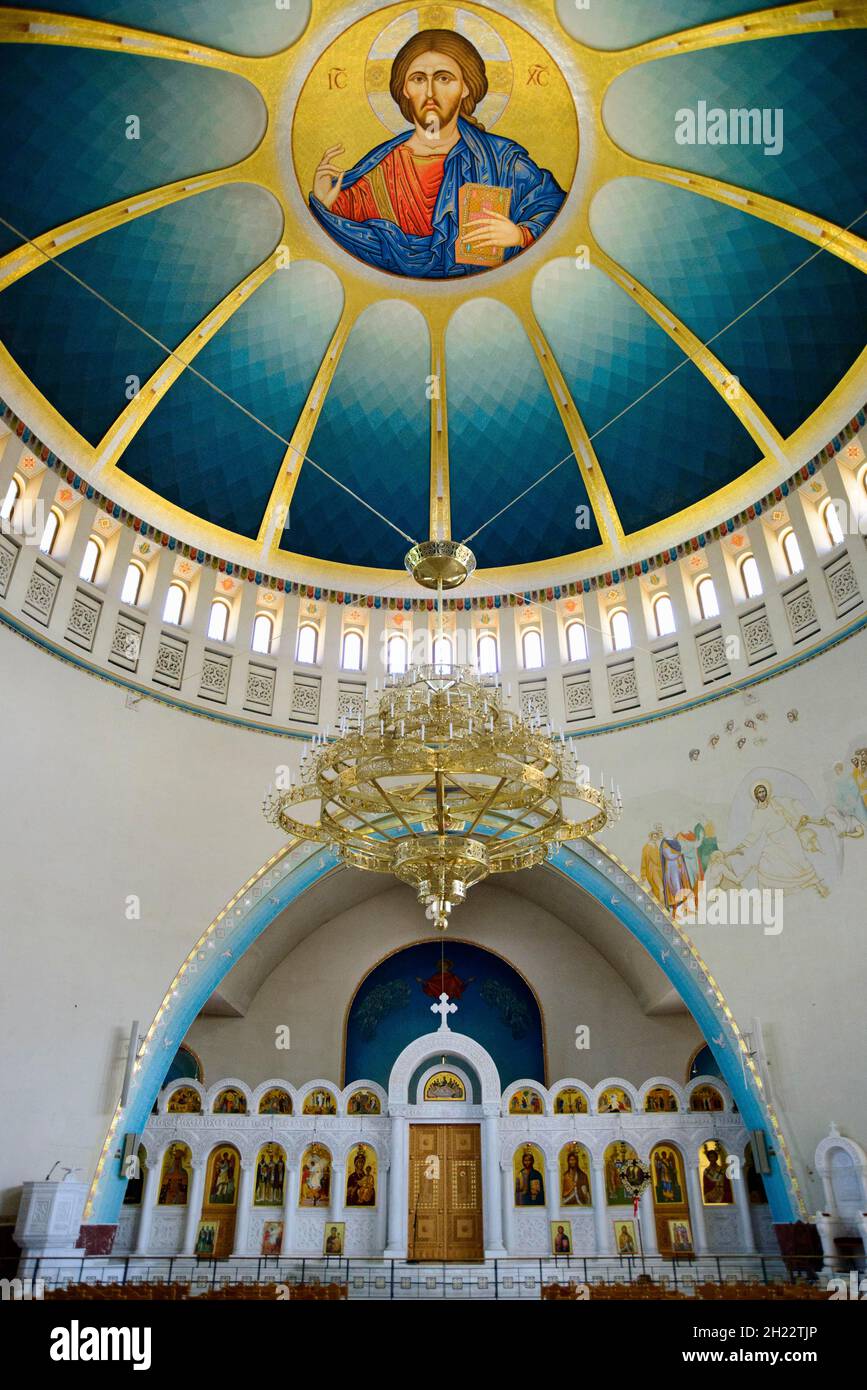 Interno con cupola, Cattedrale Ortodossa della Risurrezione, Tirana, Cattedrale della Risurrezione di Cristo, Katedralja e Ringjalljes se Krishtit Foto Stock