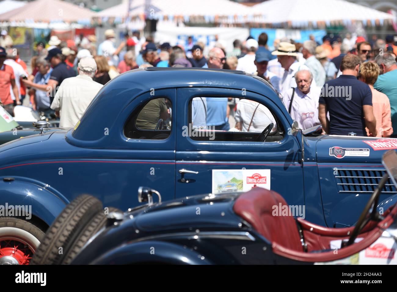 Die Ennstal-Classic ist eine der bekanntesten Oldtimer-Rallyes in Österreich und Europa für historische Automobile - l'Ennstal-Classic è uno dei due Foto Stock