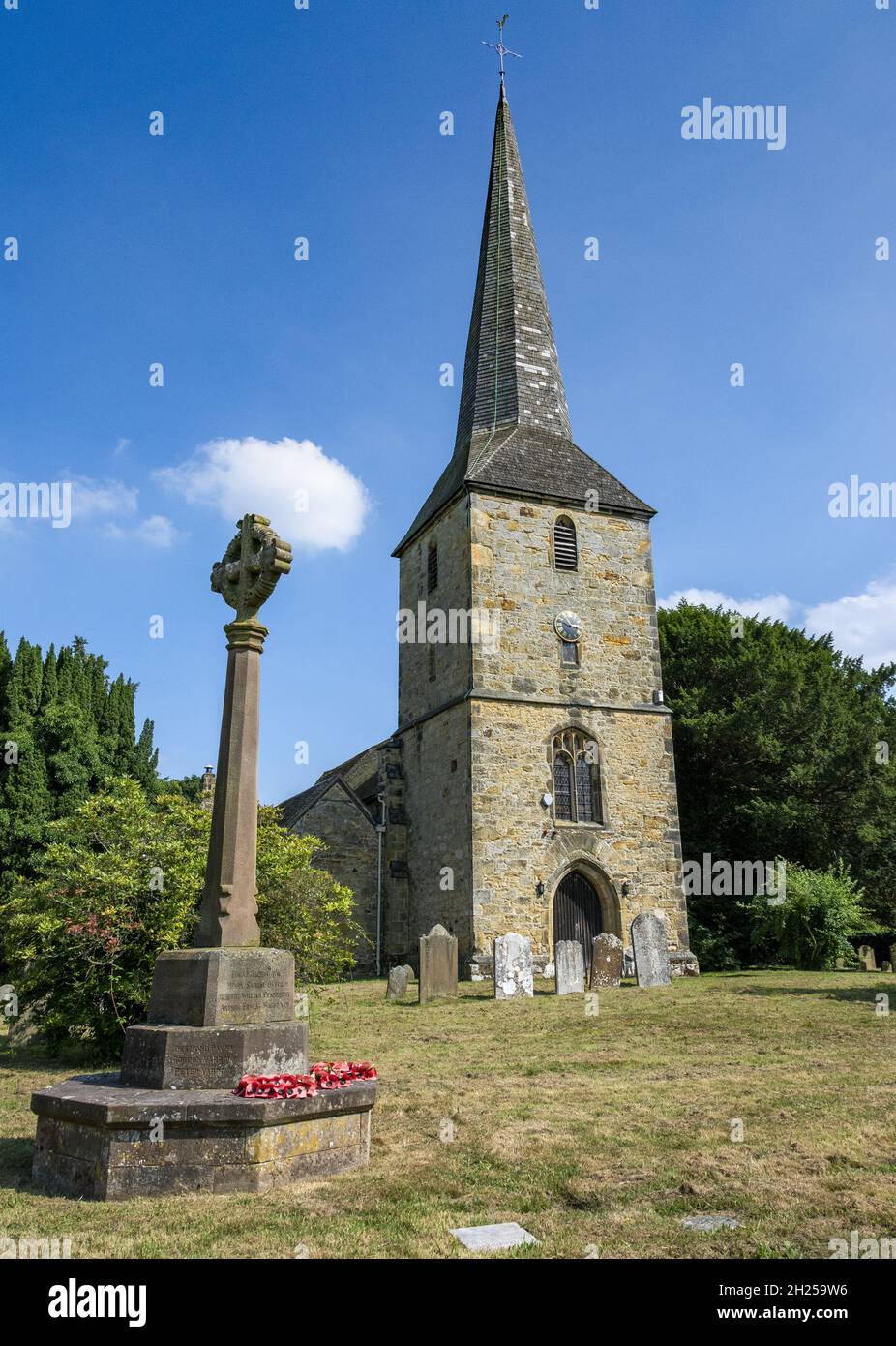 Chiesa di San Pietro una chiesa del 12 ° secolo che contiene la tomba di Sir Thomas Bullen, padre di Anne Boleyn e nonno della regina Elisabetta il 1 ° Foto Stock