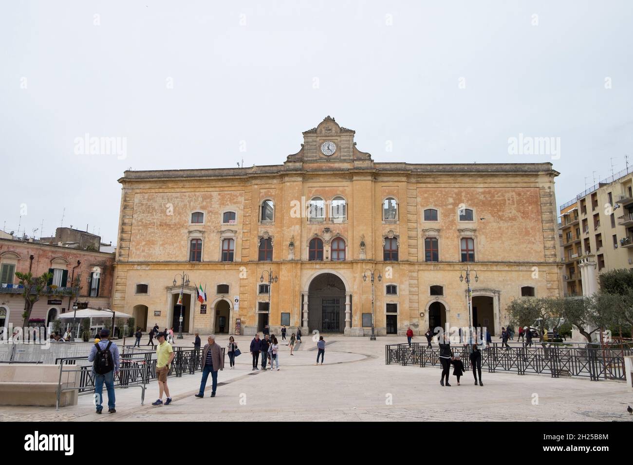 Palazzo dell'annunziata, piazza Vittorio Veneto, Matera Foto Stock
