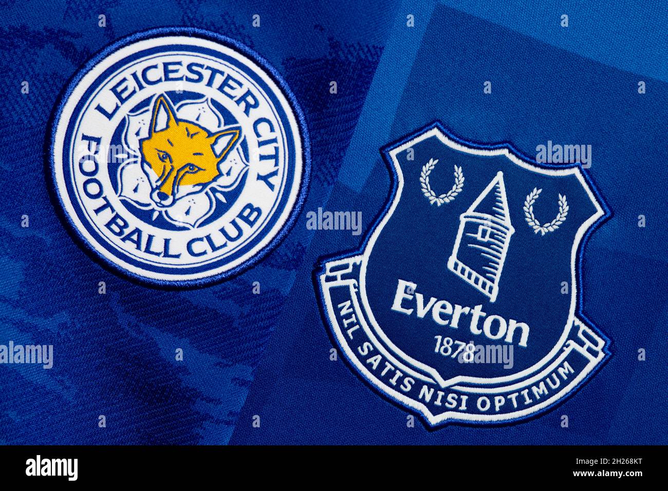 Primo piano della cresta del Leicester e dell'Everton Club. Foto Stock