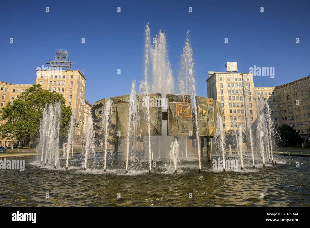Brunnen, Strausberger Platz, Friedrichshain di Berlino, Deutschland Foto Stock