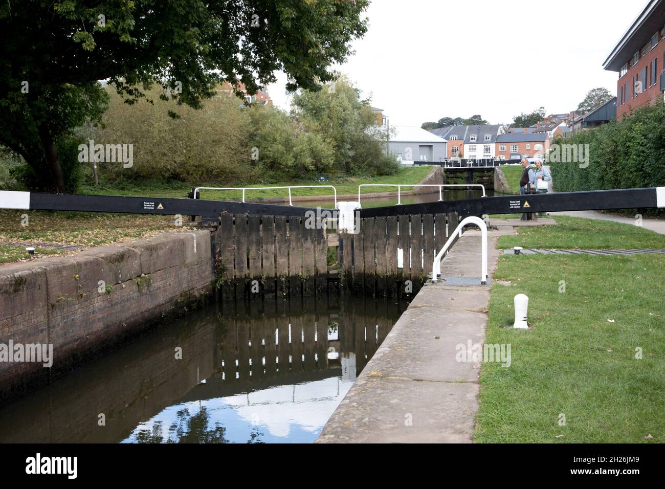 Porte a serratura vicino Diglis Basin a Worcester è dove il Worcester & Birmingham. Il canale incontra il fiume Severn. Foto Stock