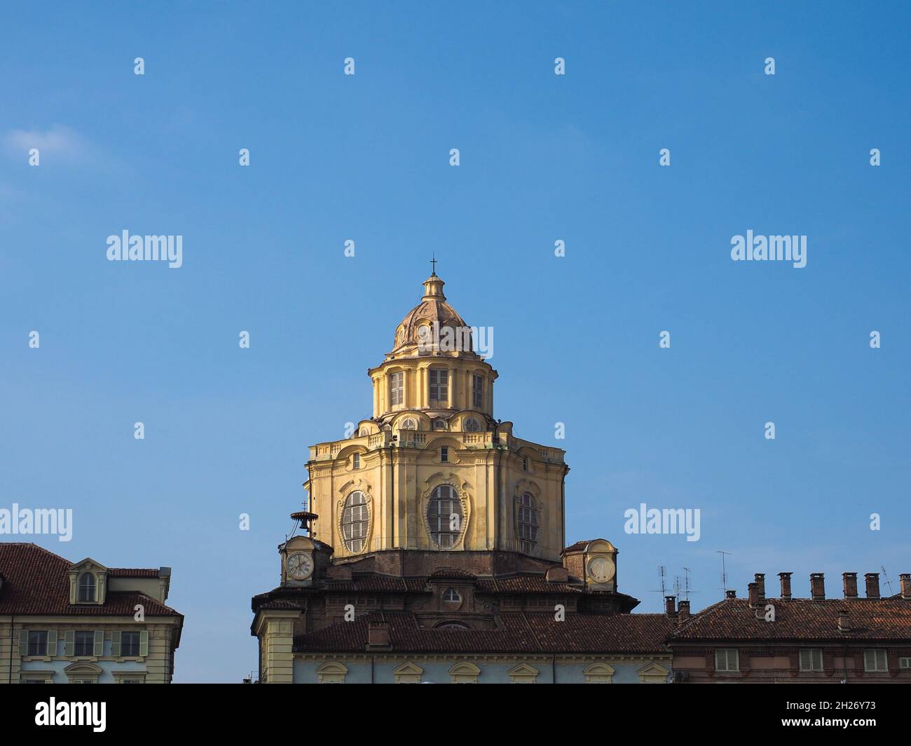 La chiesa di San Lorenzo in Piazza Castello a Torino Foto Stock