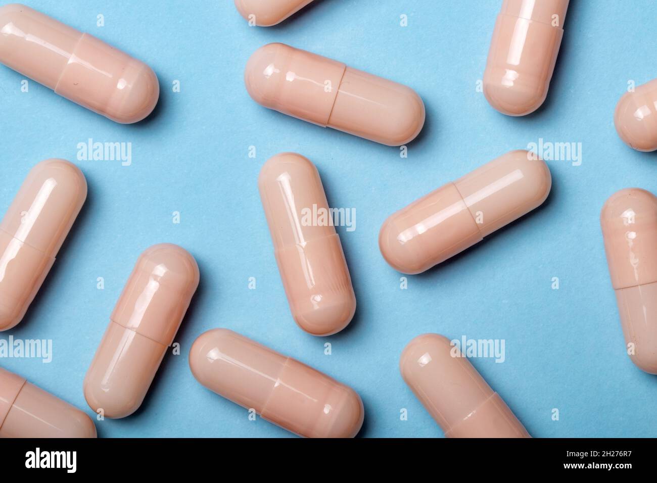 Foto dall'alto di pillole, medicinali e capsule. Foto Stock