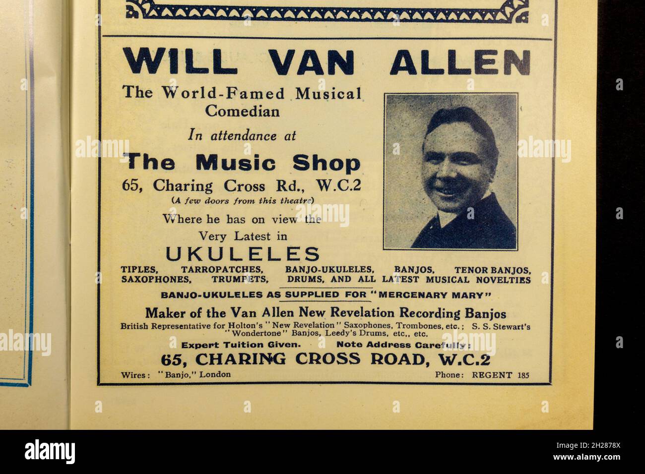 Advert for a Will Van Allen performance al Music Shop, all'interno di un programma (replica) degli anni '20 per 'Mercenary Mary' al London Hippodrome, Regno Unito. Foto Stock