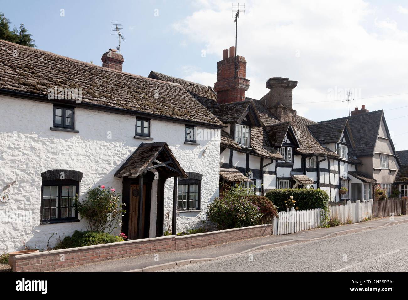 Vecchie case a graticcio su Church Road, Eardisley, Herefordshire Foto Stock