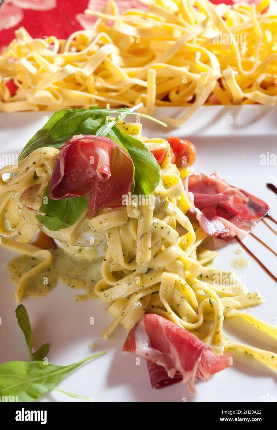 Close Up di Pasta italiana e salsa Foto Stock