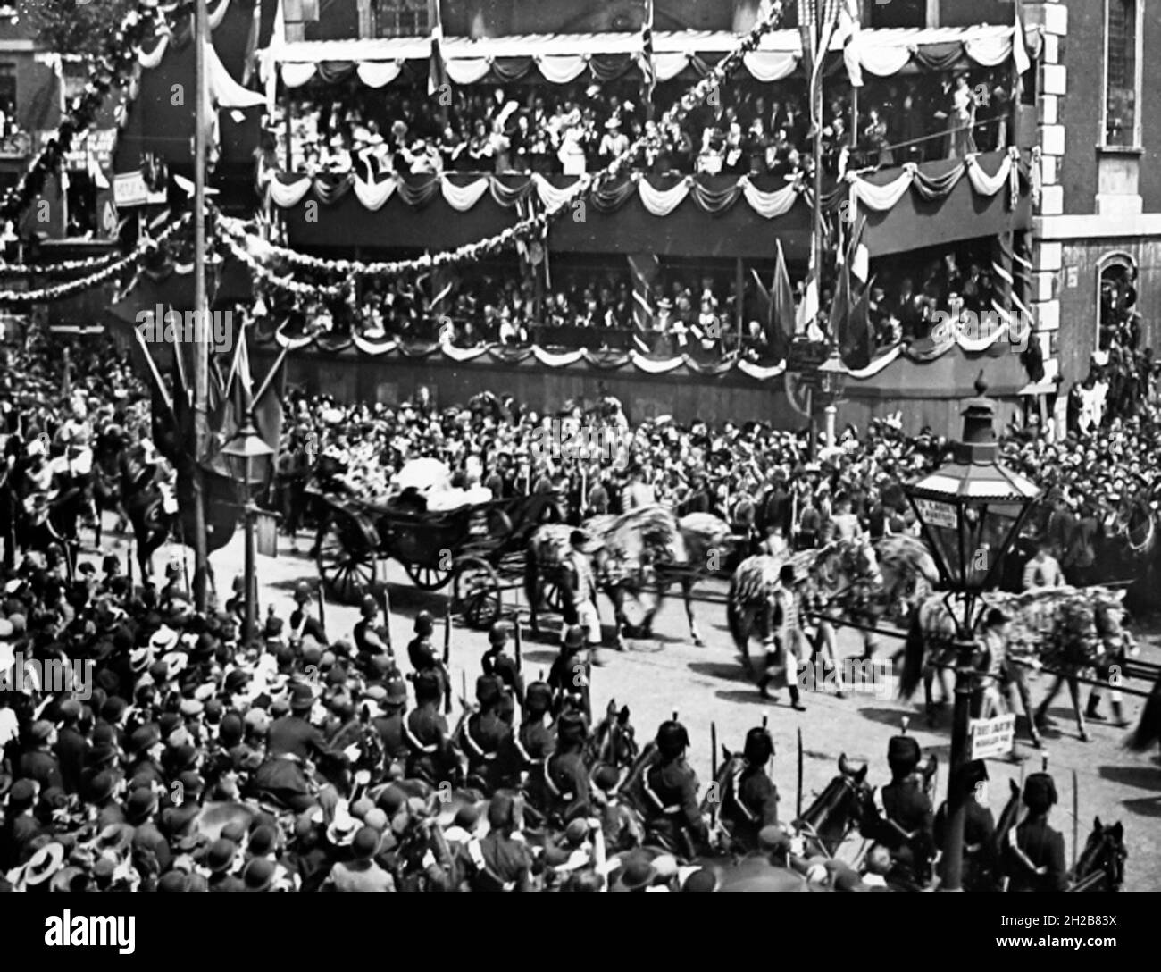 Carrozza della Regina Vittoria, sfilata del Giubileo dei Diamanti, Londra nel 1897 Foto Stock