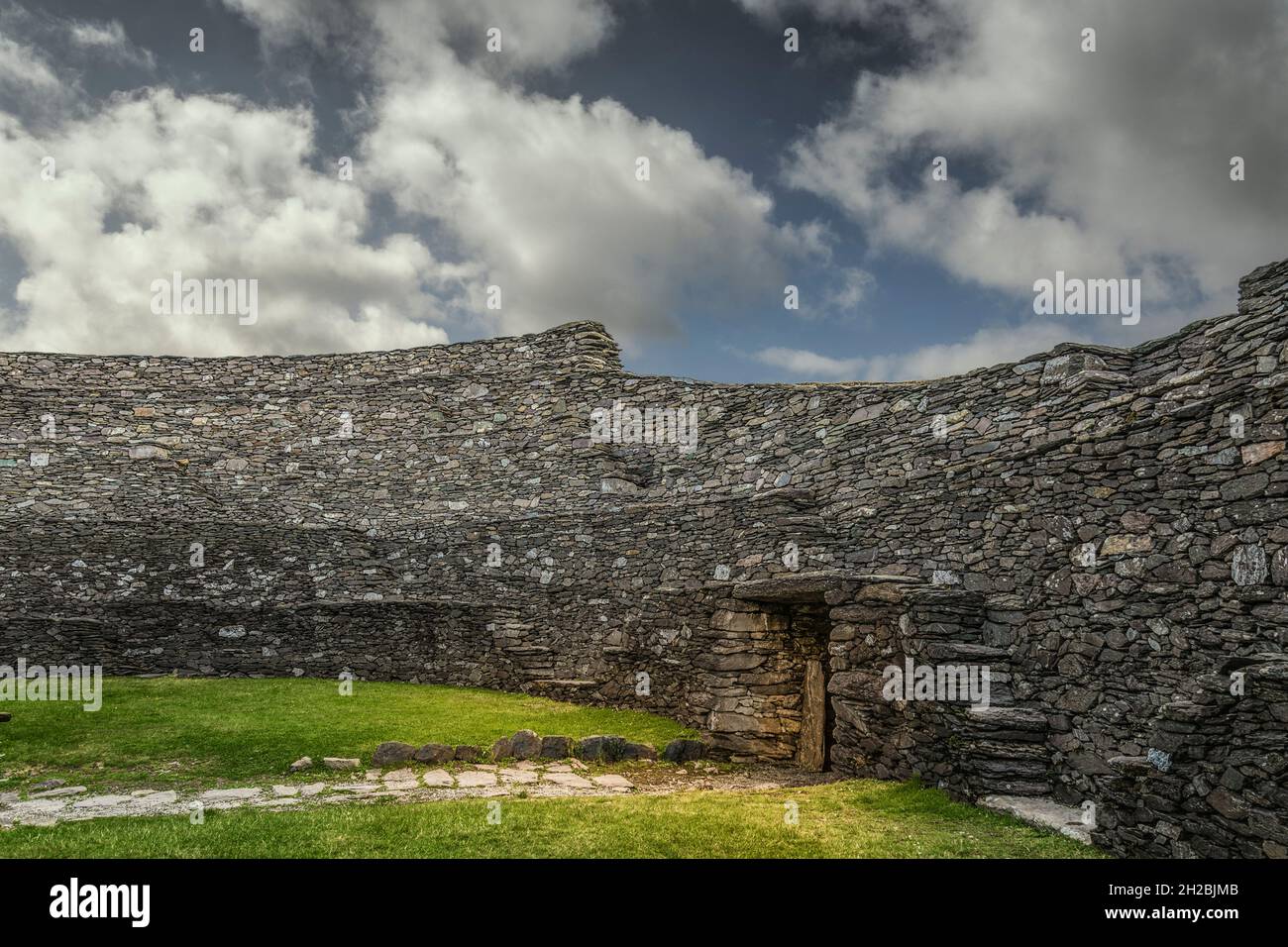 Cahergall Stonefort è un anello di ghiaccio restaurato, fortezza restaurata. Co. Kerry. Irlanda. Foto Stock