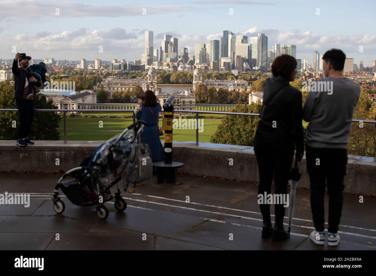 16/09/2020. Londra, Regno Unito. Una vista di Canary Wharf da Greenwich Park. Photo credit: George Cracknell Wright Foto Stock