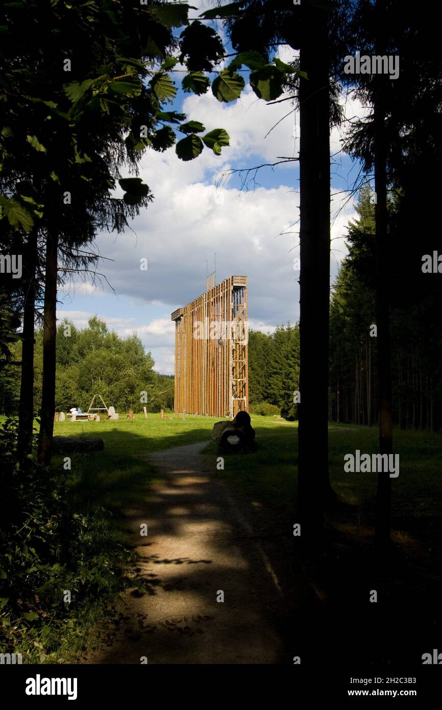 Torre di osservazione Himmelsleiter nel parco naturale Hochmoor Schrems, Austria, bassa Austria, Schrems Foto Stock