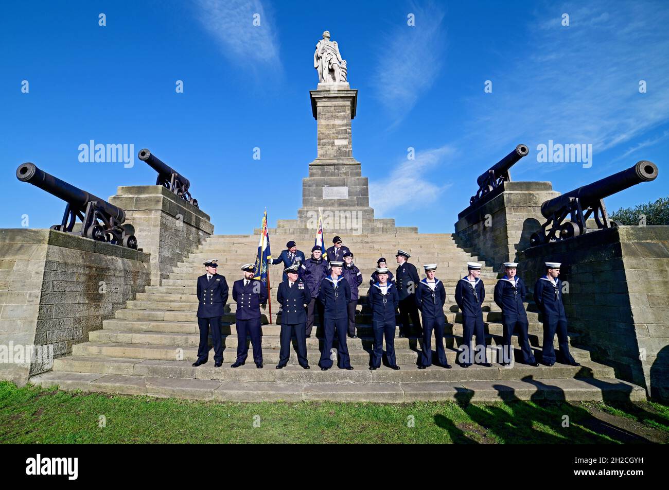 Trafalgar giorno ricordo a Collingwoods monumento Tynemouth 21 ottobre 2021 con ranghi da HMS Collingwood Foto Stock