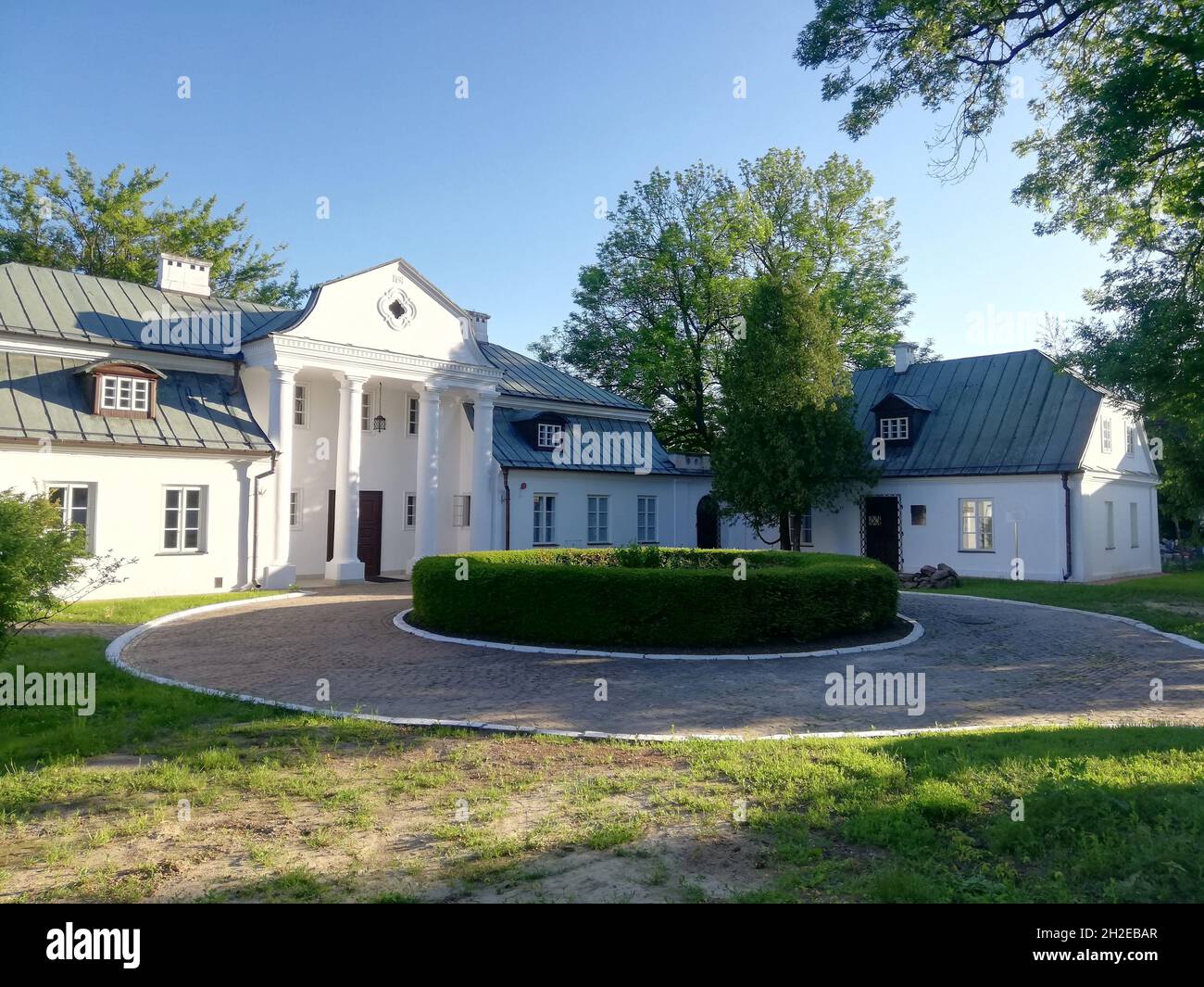 Il maniero barocco-classicista di Du Chateau, attualmente lo Stanislaw Staszic Museum. Hrubieszow, Polonia 31.05.2019 Foto Stock