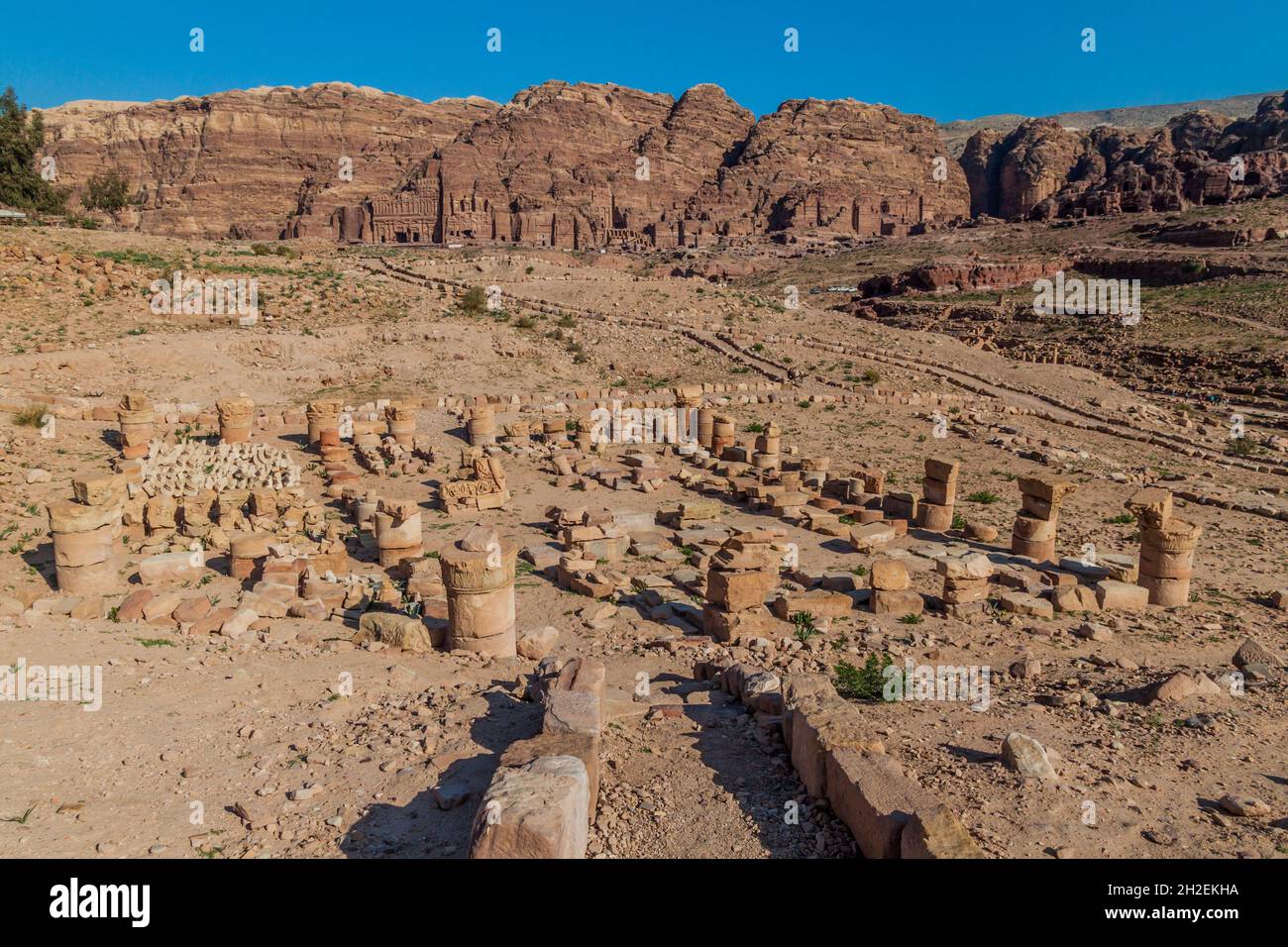 Tempio dei leoni alati nell'antica città di Petra, Giordania Foto Stock