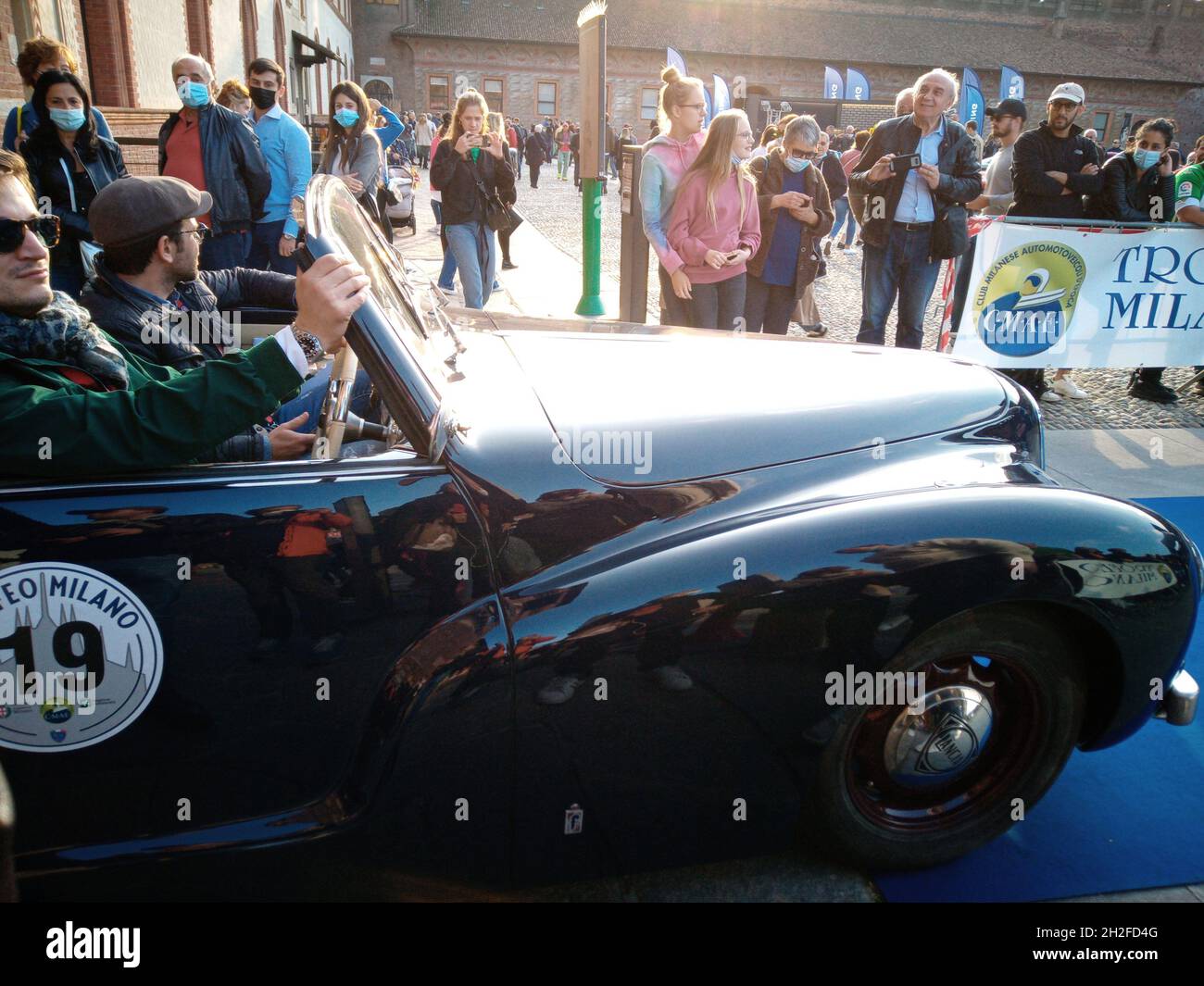 Milano, Italia. 9 Ott 2021. TROFEO MILANO, una competizione di auto e moto d'epoca organizzata da C.M.A.E., Club Milanese Automotoveicoli d'epoca. Foto Stock