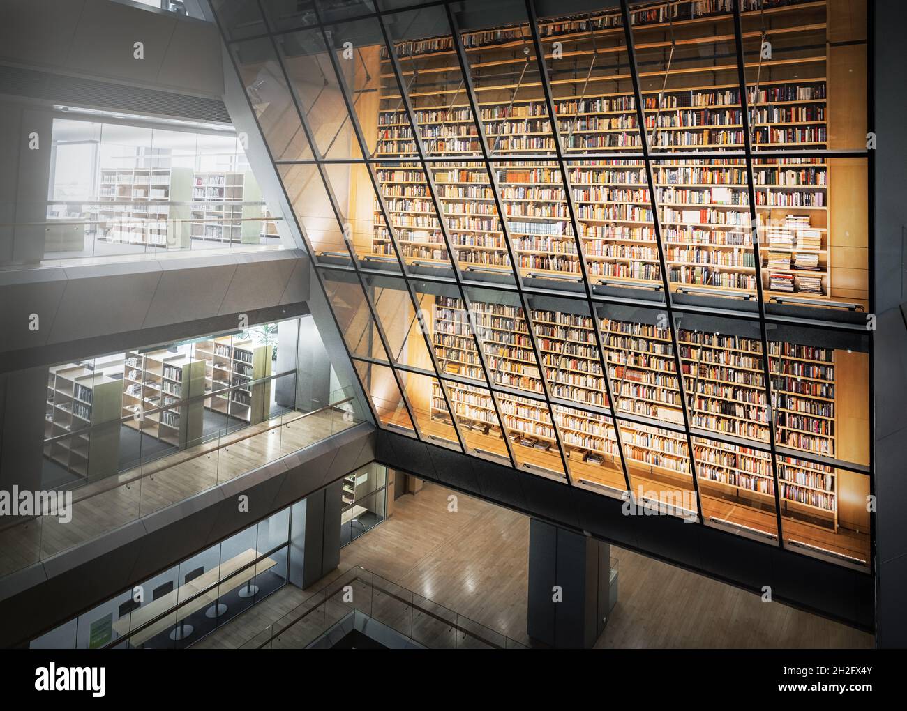 National Library of Latvia Interior conosciuto anche come Castello di luce - riga, Lettonia Foto Stock