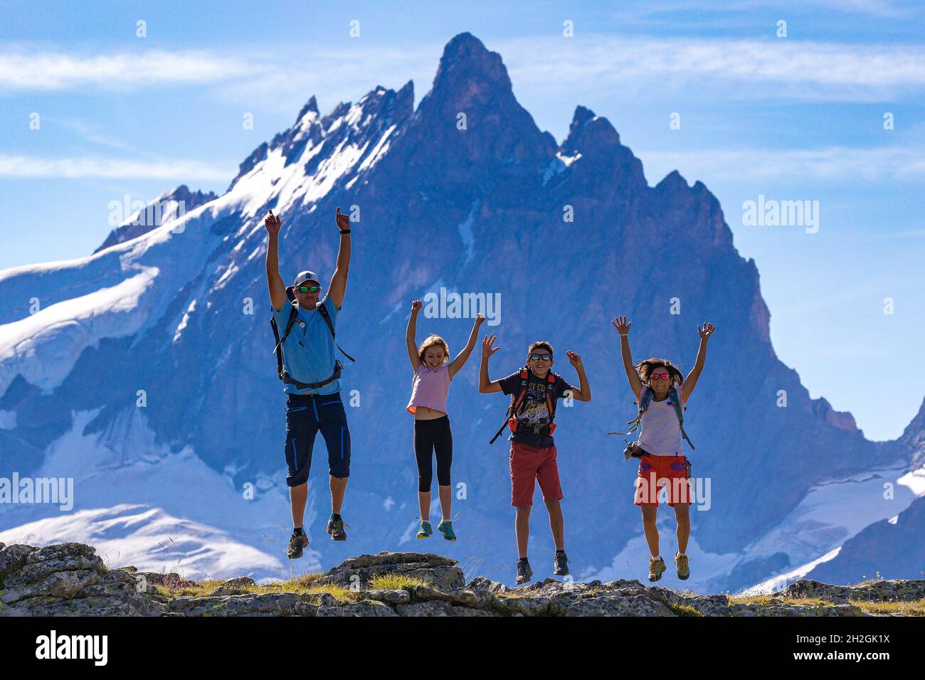 HAUTES-ALPES (05), LA GRAVE, SERRE CHEVALIER, PARCO NAZIONALE DEGLI ECRINS, ALTOPIANO EMPARIS, ESCURSIONI CON ALEXANDRE PUECH, GUIDA DI MONTAGNA CON ORIZZONTI MOUNTAI Foto Stock