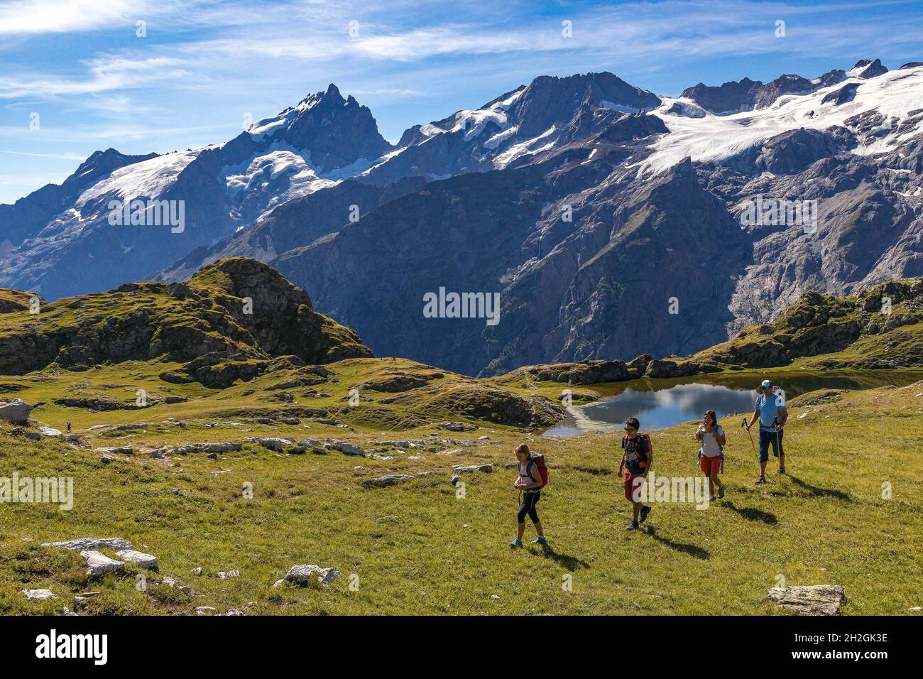 HAUTES-ALPES (05), LA GRAVE, SERRE CHEVALIER, PARCO NAZIONALE DEGLI ECRINS, ALTOPIANO EMPARIS, ESCURSIONI CON ALEXANDRE PUECH, GUIDA DI MONTAGNA CON ORIZZONTI MOUNTAI Foto Stock