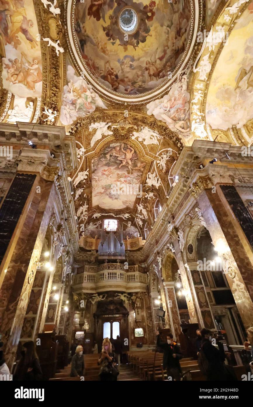 Roma, Italia. 21 ottobre 2021. Cappella del Cornaro di Roma il restauro completo rivela i segreti del capolavoro di Bernini Credit: Independent Photo Agency/Alamy Live News Foto Stock