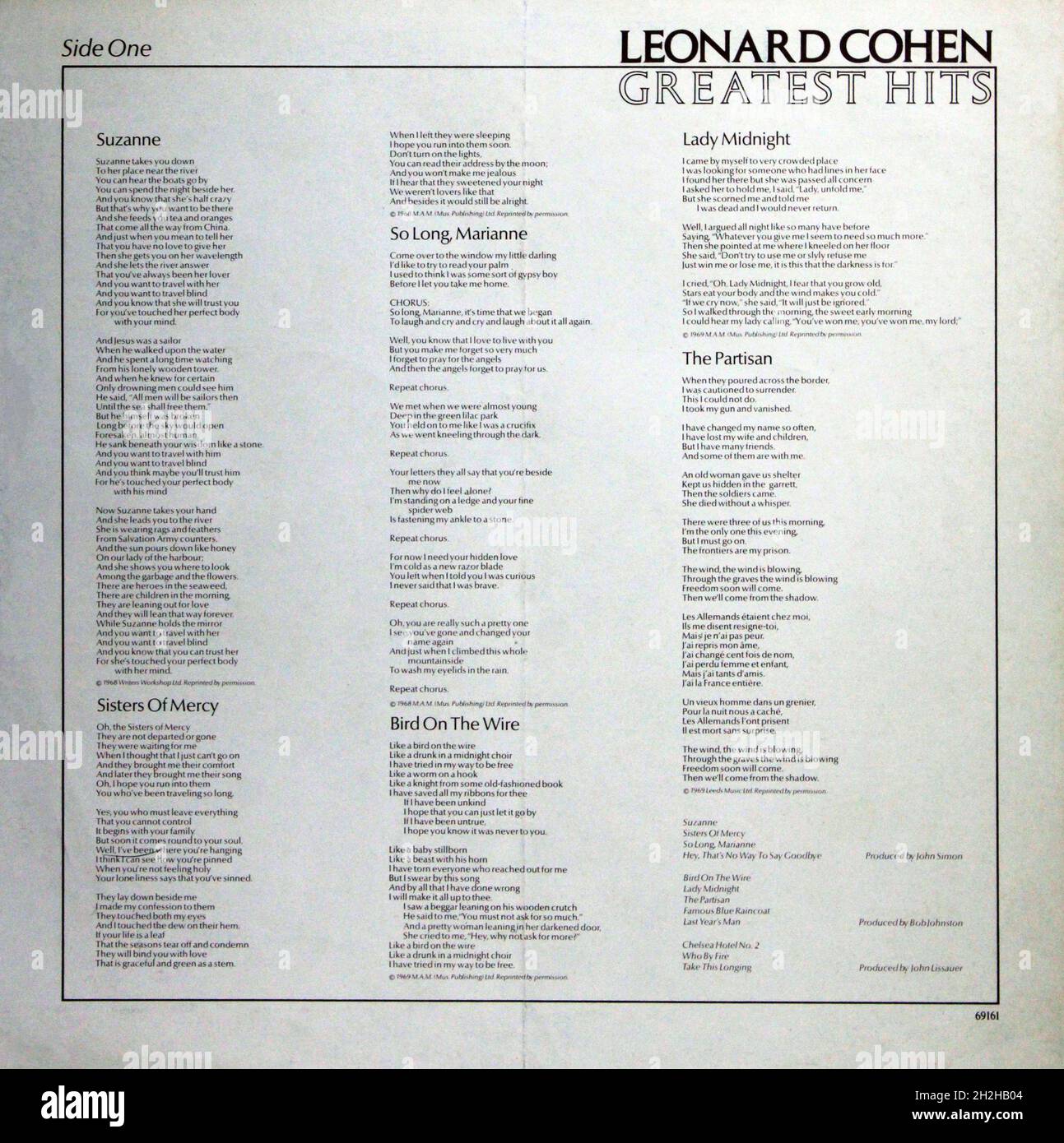 Leonard Cohen: 1975. LP foglio interno con lato uno lyrics: Greatest Hits Foto Stock