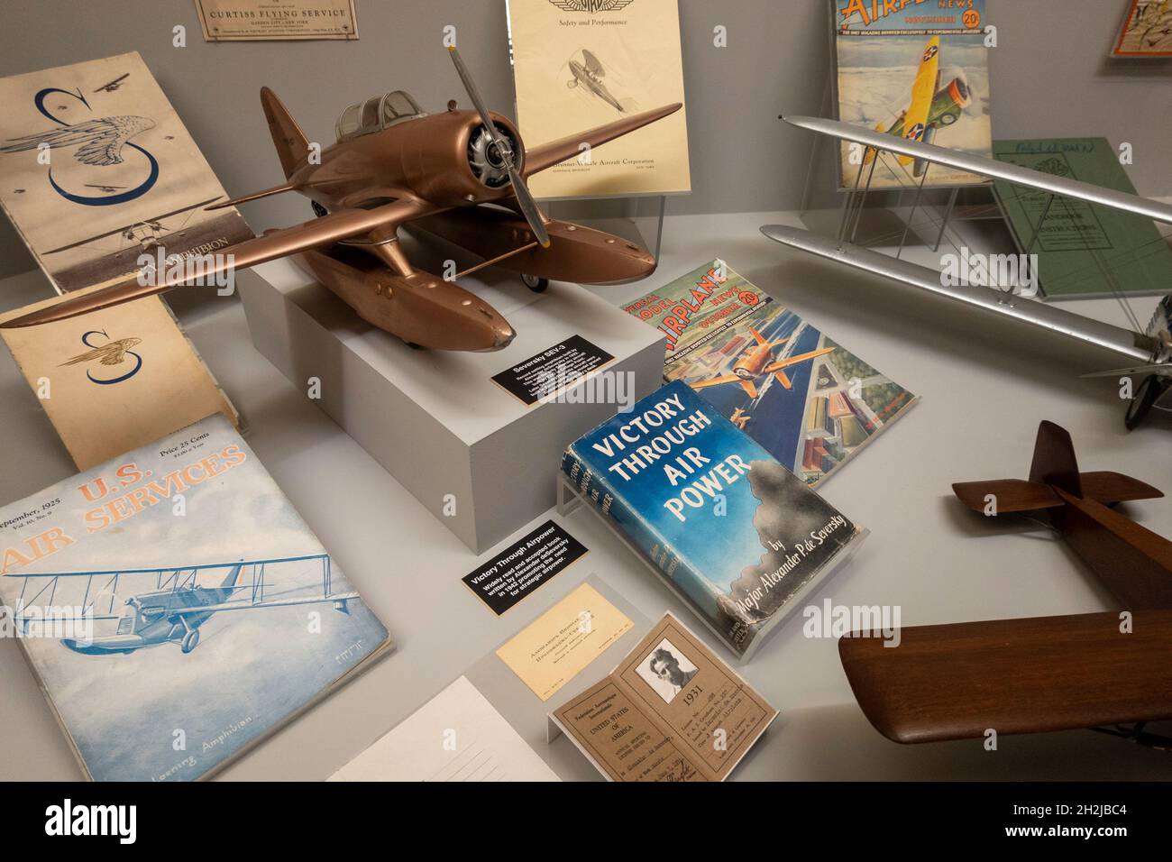 Il Cradle of Aviation Museum commemora la storia di Long Island dei risultati dei voli, New York, USA 2021 Foto Stock